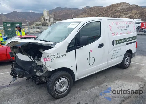 2014 Nissan Nv200 S z USA, uszkodzony, nr VIN 3N6CM0KN0EK699041